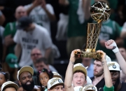 星空体育官网下载入口-电竞国家队刷新世界纪录，塔图姆教练激动落泪