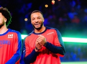 STAR SPORTS下载-快船核心球员伤退，球队未来走势成疑，历史北京.